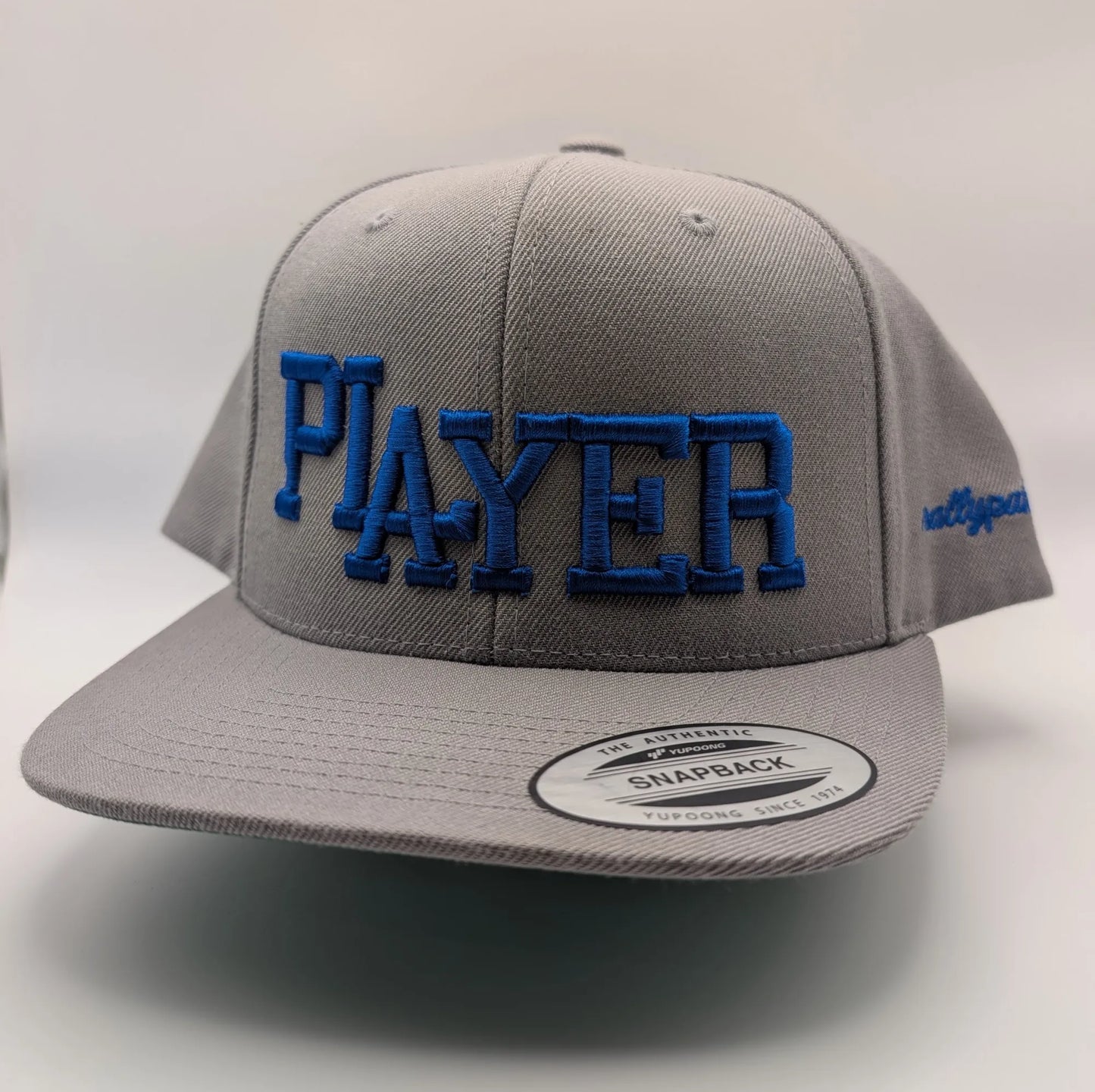 PLAYER – snapback hat grey/blue